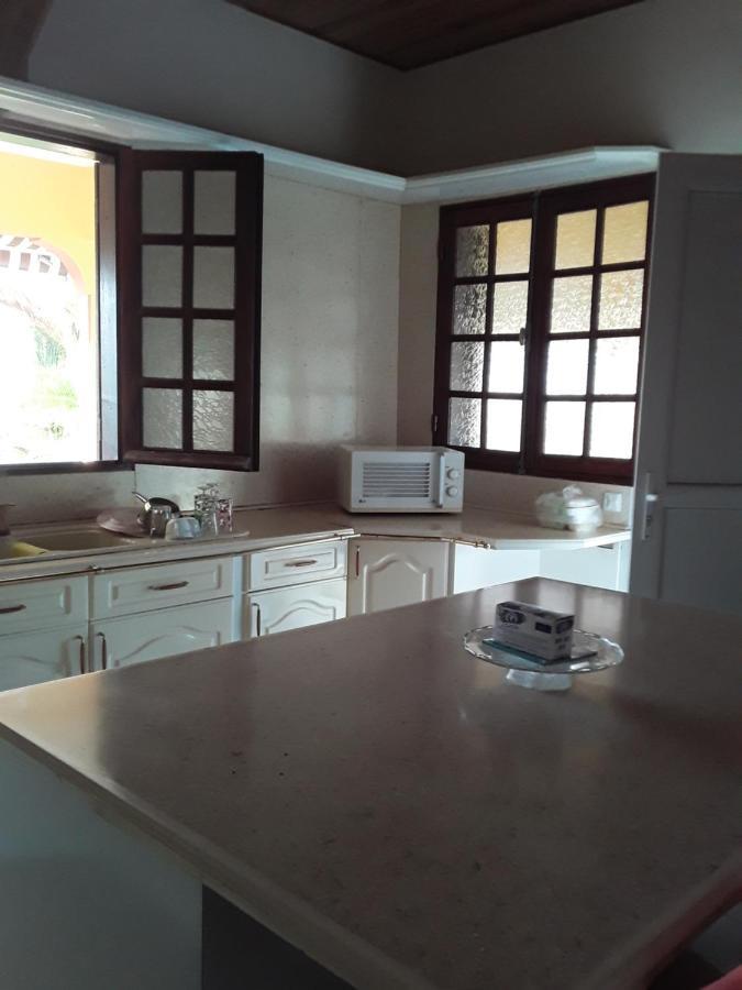 Villa Grandes pièces Petit-Bourg Extérieur photo