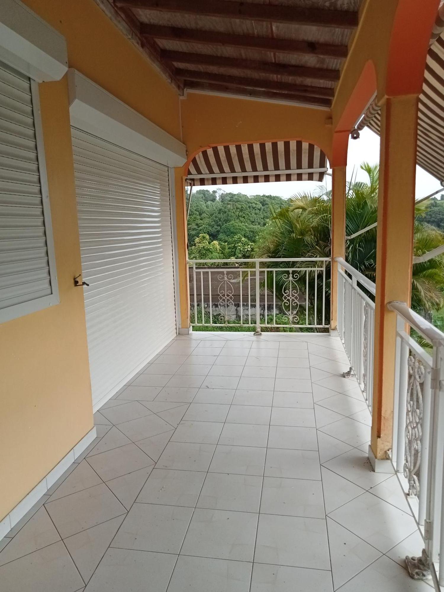 Villa Grandes pièces Petit-Bourg Extérieur photo